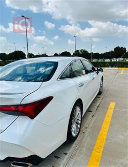 تويوتا أفالون